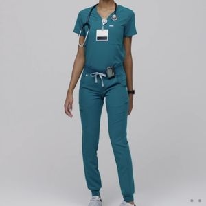 Figs green scrubs set